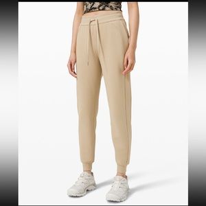 Lululemon Scuba joggers